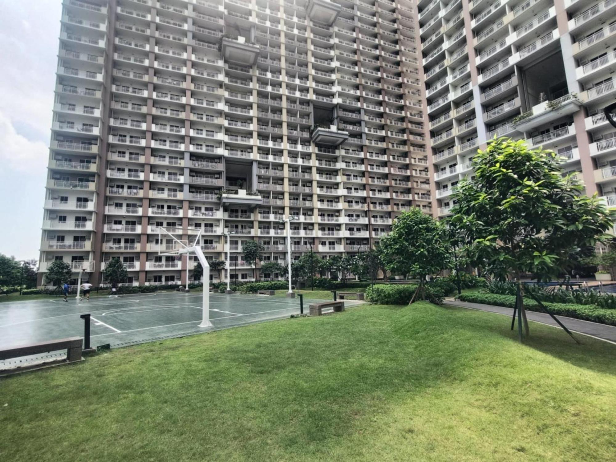 Infina Towers Aparthotel Bandar Quezon Luaran gambar